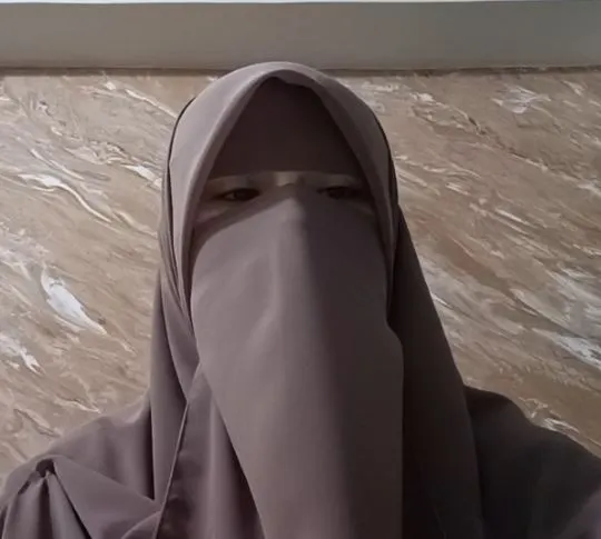 Female Quran Tutor Lubna Salah- Quran Sheikh Institute